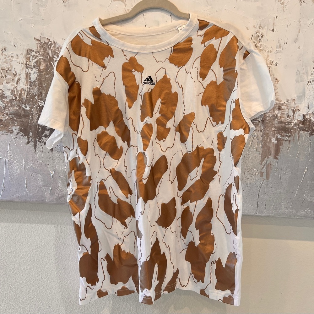 Adidas Women's Large tshirt copper metallic design. Golf, tennis,casual fun gift